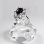 انگشتر عقیق مشکی نقره زنانه طرح بدیعه - Image 2