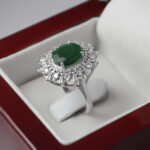 انگشتر زمرد الماس تراش نقره زنانه طرح ایما - Image 3