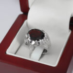 انگشتر گارنت الماس تراش نقره مردانه دست ساز طرح فاخر اورمان - Image 3