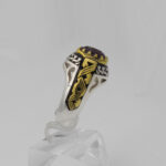 انگشتر نقره مردانه فاخر با سنگ آمیتیست الماس تراش طرح دورطلایی زمان - Image 3