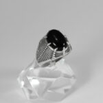 انگشتر عقیق مشکی نقره مردانه طرح پژمان - Image 2