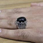 انگشتر عقیق مشکی نقره مردانه طرح پژمان - Image 3