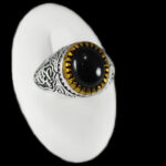 انگشتر عقیق مشکی نقره مردانه طرح دورطلایی یا عباس (ع)