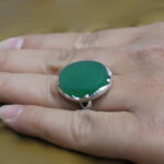 انگشتر عقیق سبز نقره مردانه طرح فاخر راستین - Image 4