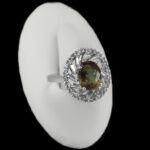 انگشتر الکساندریت الماس تراش نقره زنانه طرح پرستا - Image 3