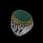 انگشتر عقیق سبز نقره مردانه طرح دور طلایی فاخر کمیل