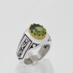 انگشتر زبرجد الماس تراش نقره مردانه دست ساز طرح دورطلایی فاخر دوستار - Image 2