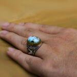 انگشتر فیروزه نیشابوری نقره مردانه طرح یا ضامن آهو ۶ - Image 2
