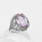 انگشتر آمیتیست الماس تراش نقره زنانه طرح دیلان - Image 2