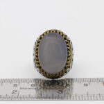 انگشتر عقیق کبود یمنی نقره مردانه طرح دورطلایی فاخر کمیل - Image 4