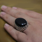 انگشتر عقیق مشکی نقره مردانه طرح "نصر من الله و فتح قریب" - Image 4