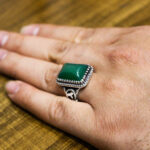 انگشتر عقیق سبز نقره مردانه طرح مستطیلی کیارش - Image 4