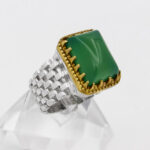 انگشتر عقیق سبز نقره مردانه طرح دور طلایی دها - Image 2