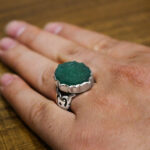 انگشتر عقیق سبز نقره مردانه طرح شمسه "یا زهرا (س)" - Image 5