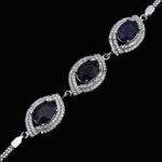 دستبند یاقوت کبود الماس تراش نقره زنانه طرح راویه - Image 4