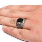 انگشتر گارنت الماس تراش نقره مردانه طرح یاسر - Image 3