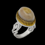 انگشتر عقیق باباقوری نقره مردانه طرح دور طلایی آشورا - Image 5