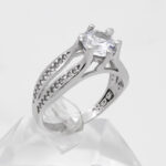 حلقه تک نگین نقره زنانه طرح ساینا - Image 2