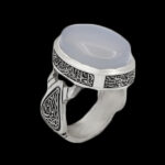 انگشتر عقیق کبود یمنی نقره دست ساز فاخر مردانه طرح اهل بیت