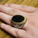 انگشتر عقیق مشکی نقره مردانه طرح ارشیا - Image 2