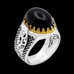 انگشتر عقیق مشکی نقره مردانه طرح دورطلایی اسفندیار