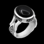 انگشتر عقیق مشکی نقره مردانه طرح فاخر "ناد علیا مظهر العجائب"
