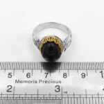 انگشتر عقیق مشکی نقره مردانه طرح دورطلایی رودین - Image 2