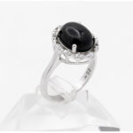 انگشتر عقیق مشکی نقره زنانه طرح سارگل - Image 2