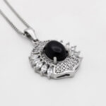 گردنبند عقیق سیاه نقره زنانه طرح درفام - Image 3