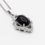 گردنبند عقیق سیاه نقره زنانه طرح زیور - Image 3