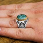 انگشتر زمرد الماس تراش نقره مردانه دور طلایی طرح یا علی - Image 2