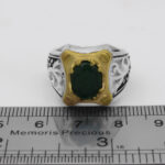 انگشتر زمرد الماس تراش نقره مردانه دور طلایی طرح شاهین - Image 3