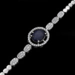 دستبند یاقوت کبود الماس تراش نقره زنانه طرح کتایون ۲ - Image 4