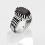 انگشتر گارنت الماس تراش نقره مردانه طرح شناسا - Image 3