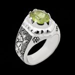 انگشتر فاخر دست ساز زبرجد الماس تراش نقره مردانه طرح شهرام