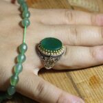 انگشتر یشم نقره مردانه طرح دور طلایی ولید - Image 2