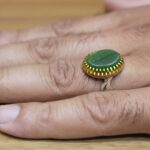 انگشتر یشم نقره مردانه طرح دور طلایی آرنا - Image 2