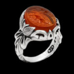 انگشتر عقیق سرخ نقره مردانه طرح دور طلایی "اَلمُلکُ لِلّه"