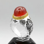 انگشتر عقیق سرخ نقره مردانه طرح دورطلایی فانتزی "یا مرتضی علی (ع)" - Image 4