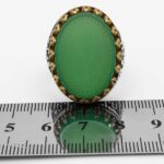 انگشتر عقیق سبز نقره مردانه طرح دورطلایی یا ضامن آهو + حکاکی اذکار مبارکه - Image 2