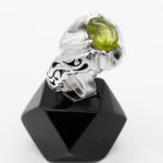 انگشتر زبرجد الماس تراش نقره دست ساز مردانه طرح یاسین - Image 2