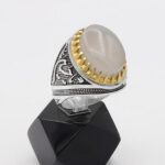 انگشتر عقیق کبود نقره مردانه طرح دور طلایی یا حسین (ع) - Image 2