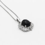 گردنبند عقیق سیاه نقره زنانه طرح ساناز - Image 2