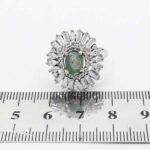 انگشتر زمرد الماس تراش نقره زنانه طرح سینور - Image 3