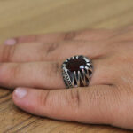 انگشتر گارنت الماس تراش نقره مردانه طرح کاوه - Image 3