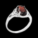 انگشتر گارنت الماس تراش نقره زنانه طرح رضوانه