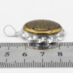 گردنبند حدید صینی نقره طرح پیچک "چهارقل" + حرز امام جواد (ع) + تربت امام حسین (ع) - Image 4