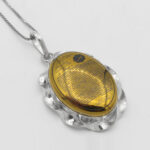 گردنبند حدید صینی نقره طرح پیچک "سوره یاسین" + حرز امام جواد (ع) + تربت امام حسین (ع) - Image 3