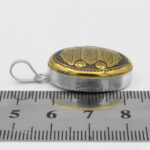 گردنبند حدید صینی نقره طرح دور ساده "آیت الکرسی" + حرز امام جواد (ع) + تربت امام حسین (ع) - Image 2