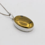 گردنبند حدید صینی نقره طرح دور ساده "سوره یاسین" + حرز امام جواد (ع) + تربت امام حسین (ع) - Image 3